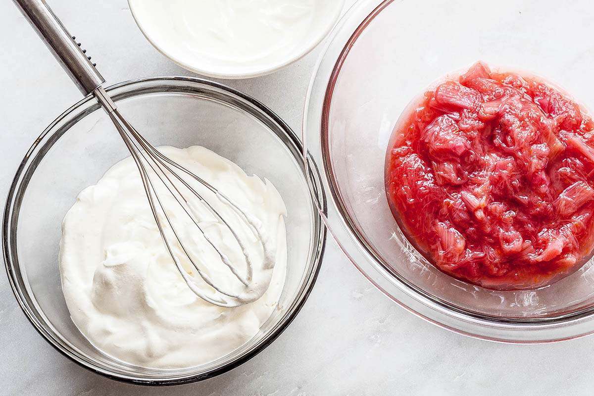 Easy Rhubarb Fool