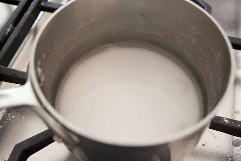 Preparing cornstarch to fortify meringue for lemon meringue pie