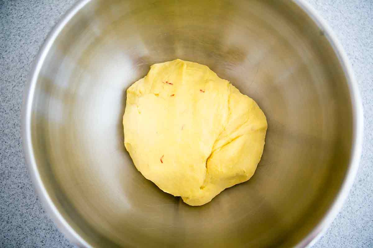 st-lucia-buns-method-7