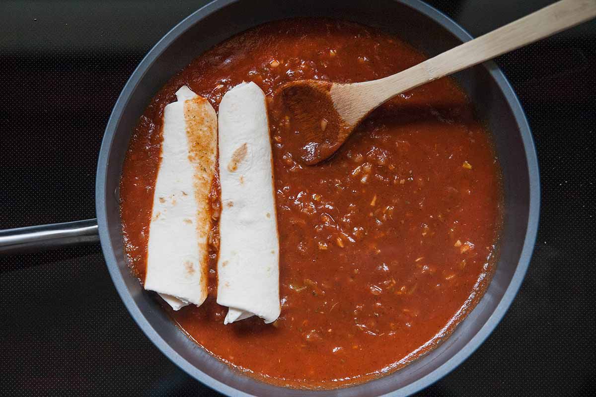 How to make chicken enchiladas in a skillet