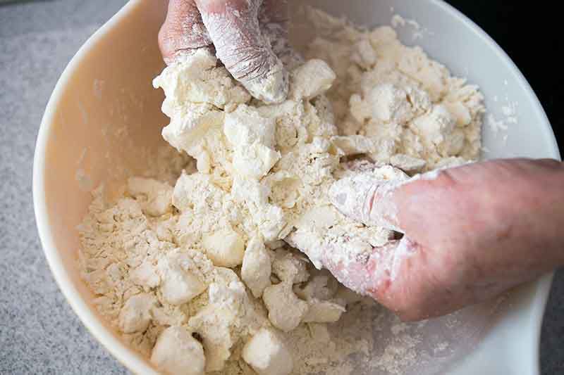 no-fail-sour-cream-pastry-crust-method-3
