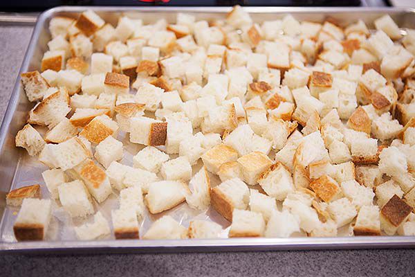 how-to-make-croutons-method-2