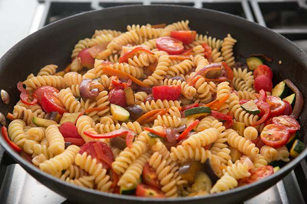 pasta primavera in skillet 