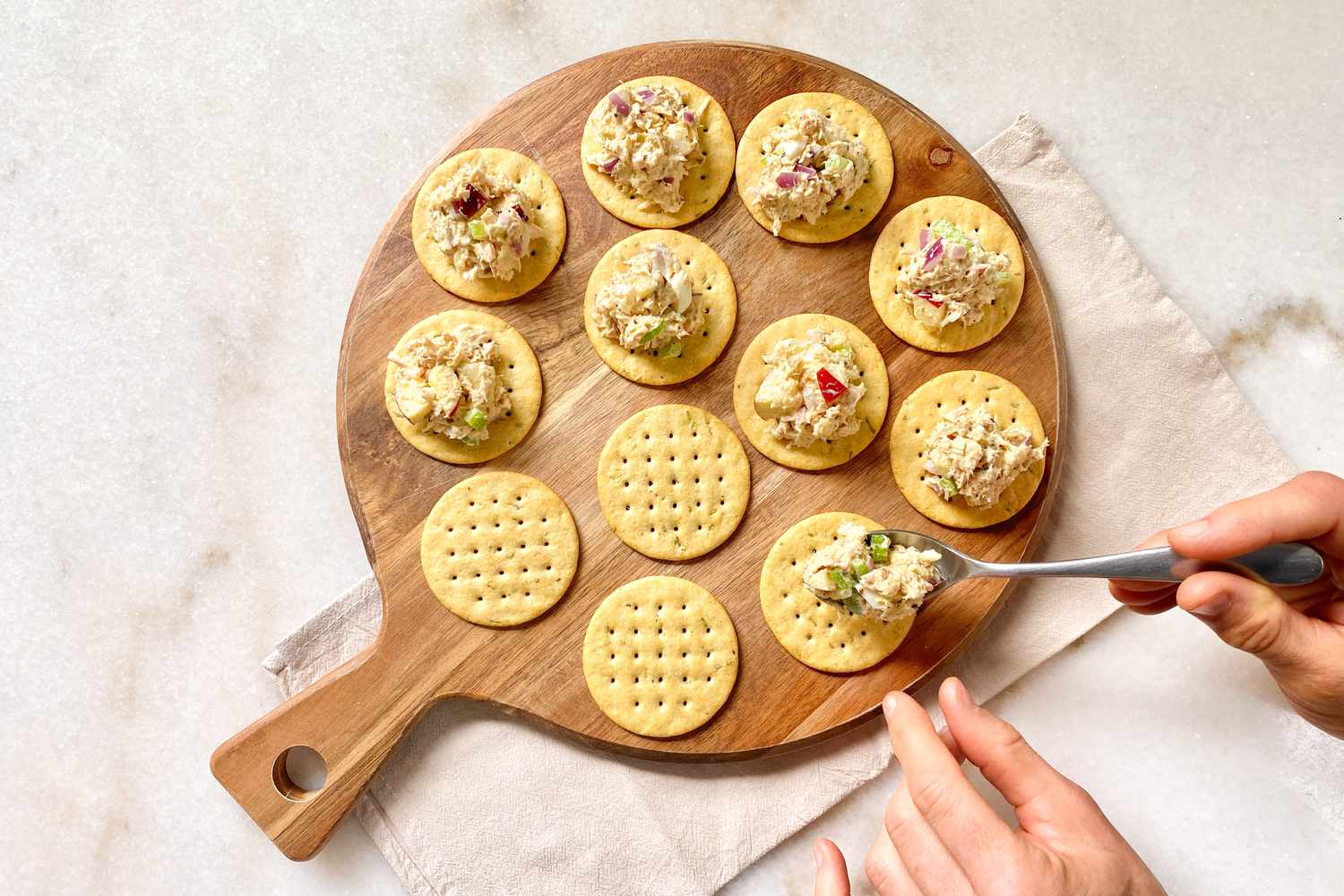 tuna salad on crackers