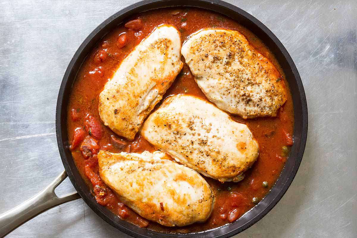 Skillet Chicken Puttanesca