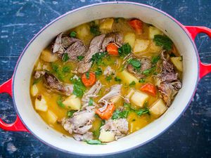 Slow Cooked Turkey With Mustard Sauce