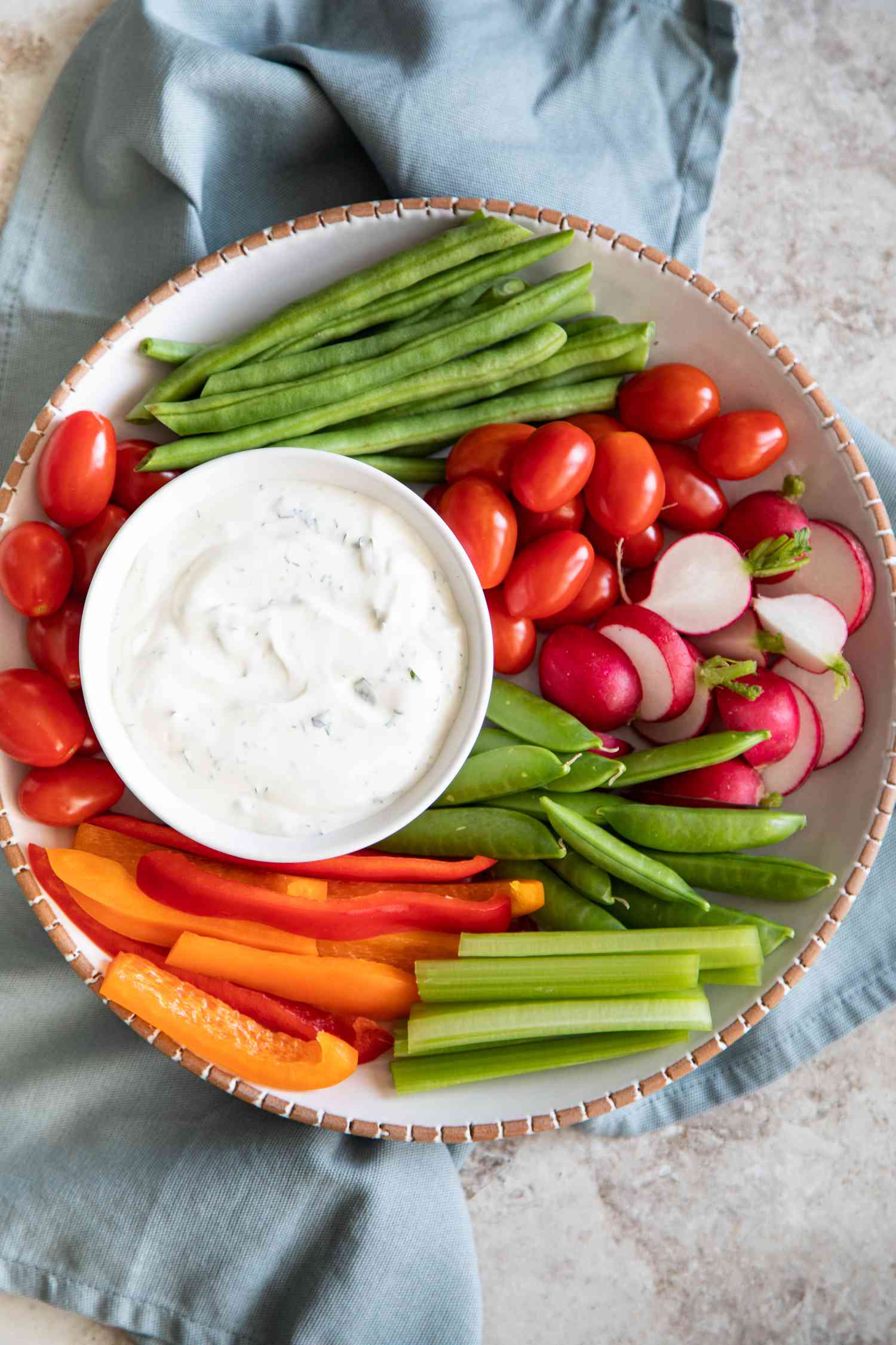 Platter of Vegetables with a Bowl of Veggie Dip