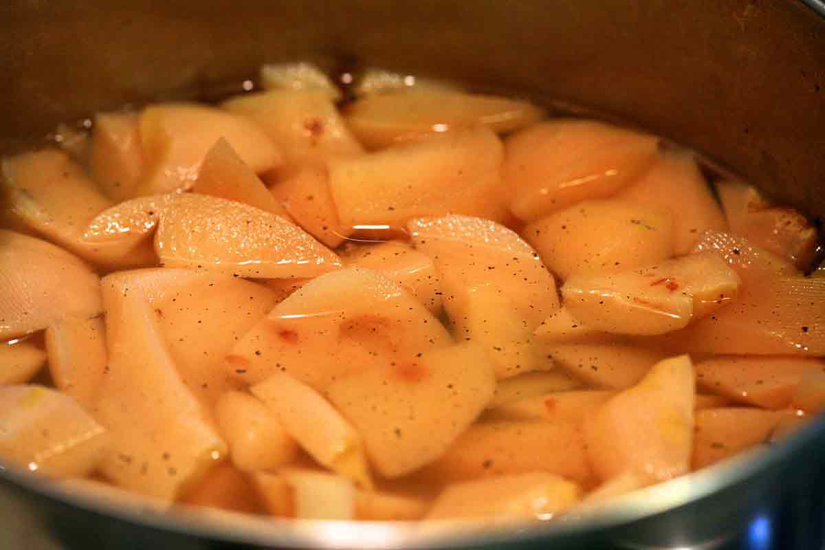 boil quince until soft for membrillo