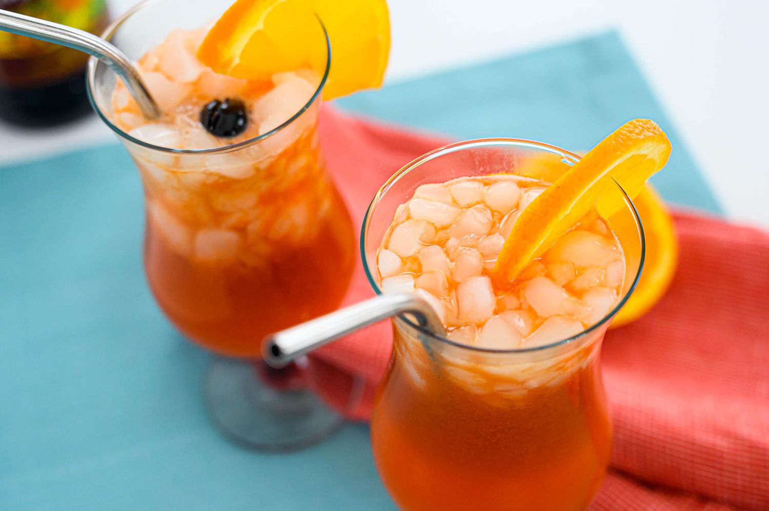 How to make a hurricane cocktail