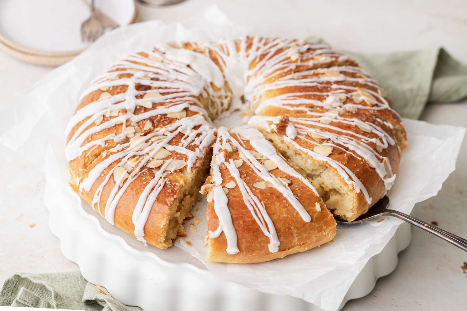 Kringle on a platter and cut into slices.