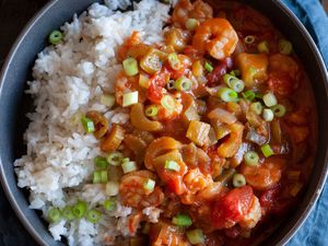 Plated shrimp creole with rice