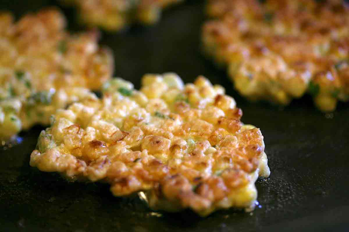 fry corn fritters