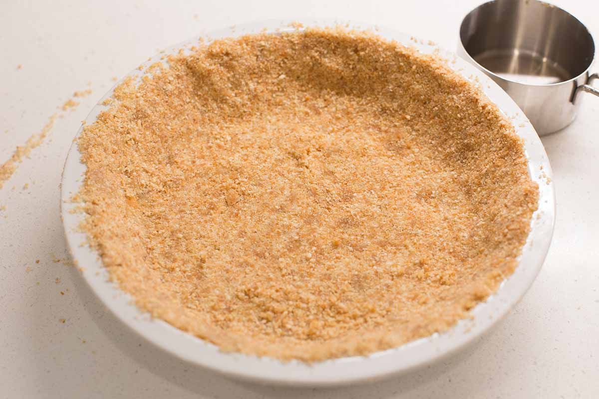 Vanilla Waffer Pie crust for homemade banana cream pie