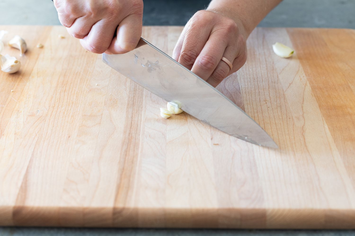 Slicing a garlic clove