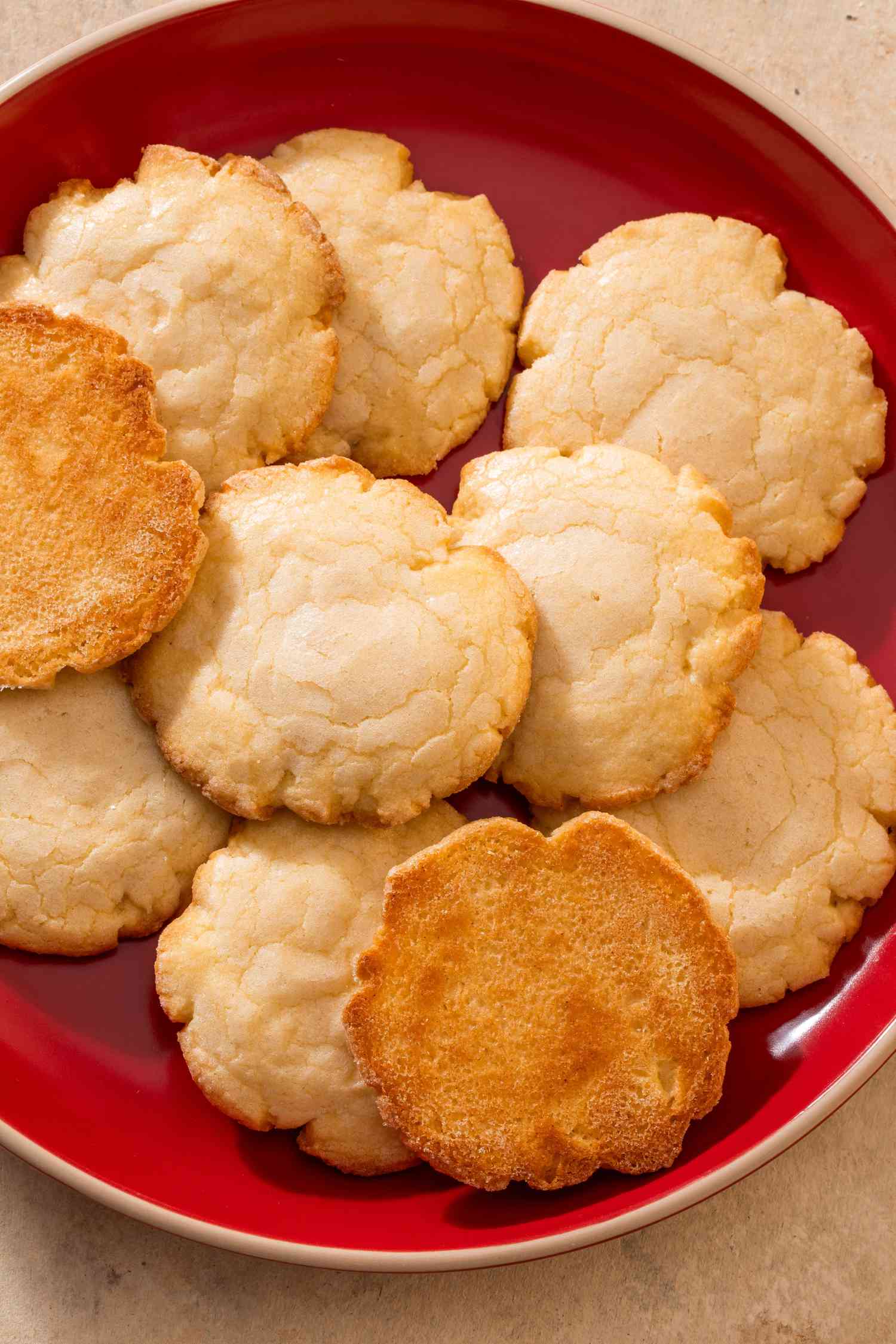 Smash sugar cookies on a plate 