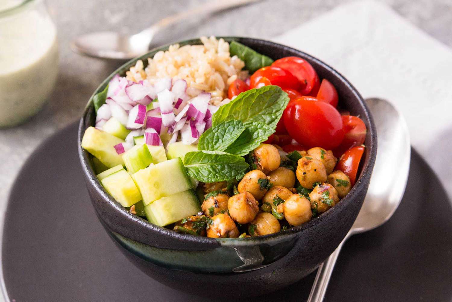Mediterranean Chickpea Buddha Bowls