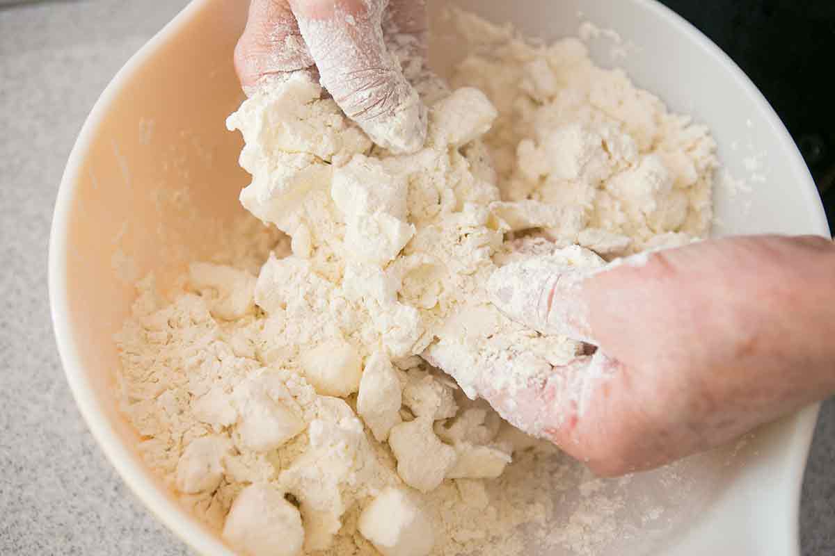 no-fail-pastry-crust-cheddar-method-3