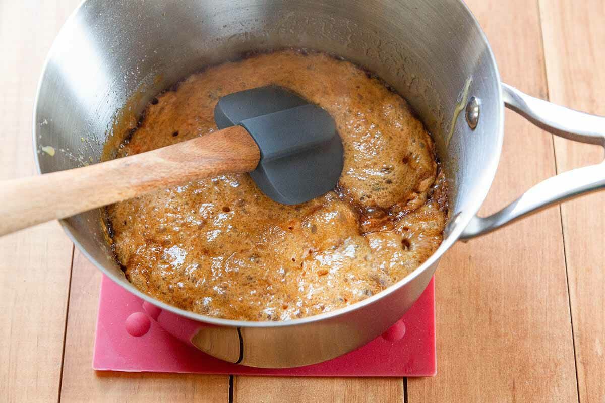 Best Peanut Brittle Recipe let it boil