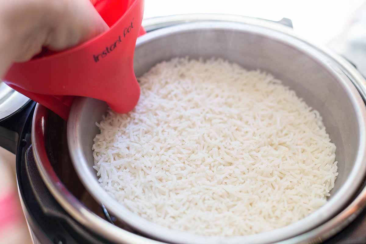 Pressure Cooker Chipotle Chicken and Rice Bowls