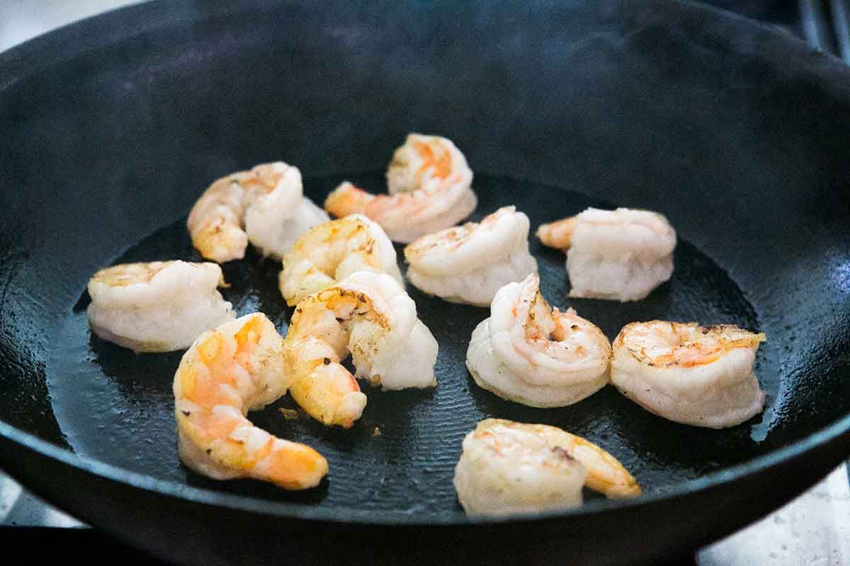 shrimp-arugula-bean-salad-method-1