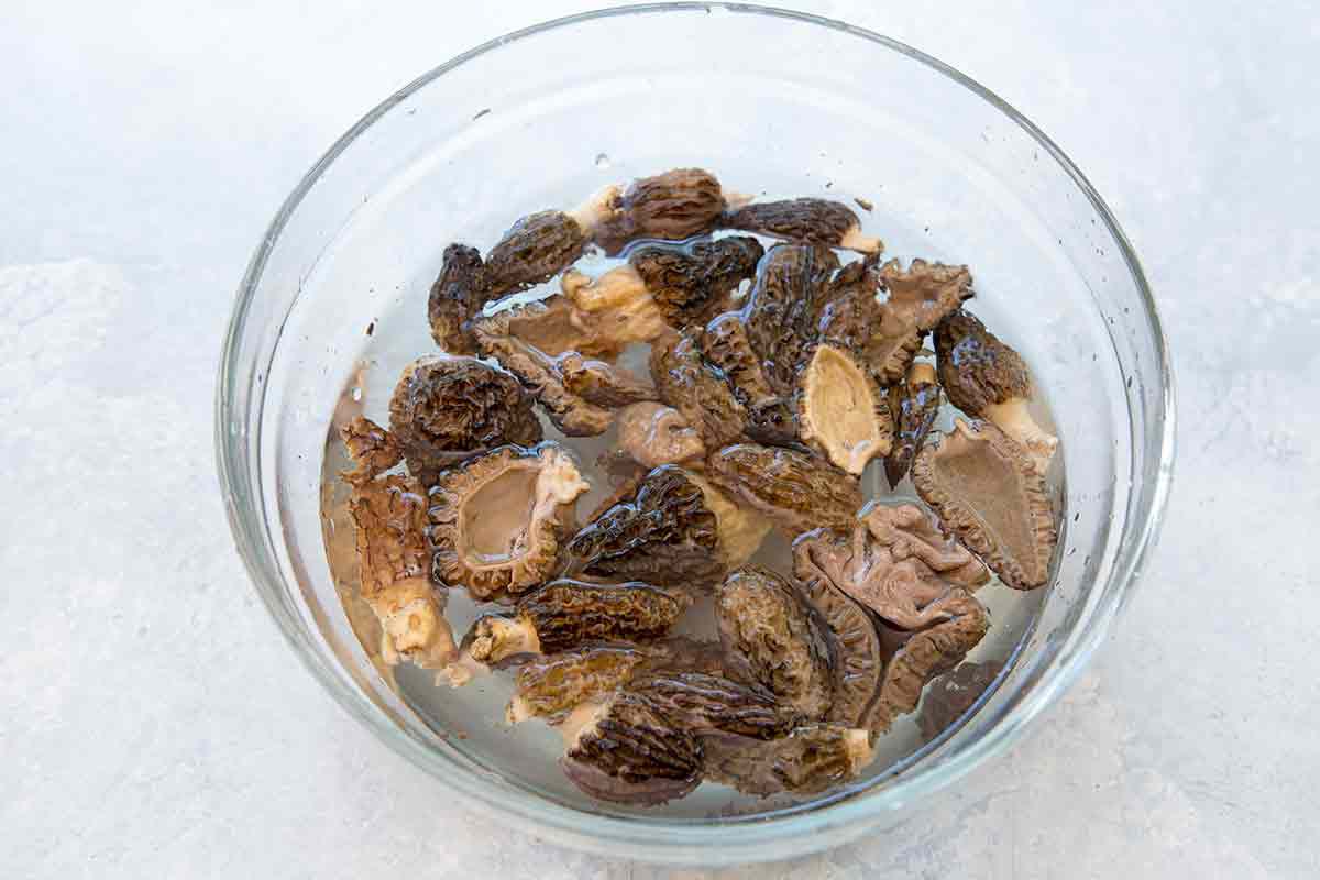 soak morels in water