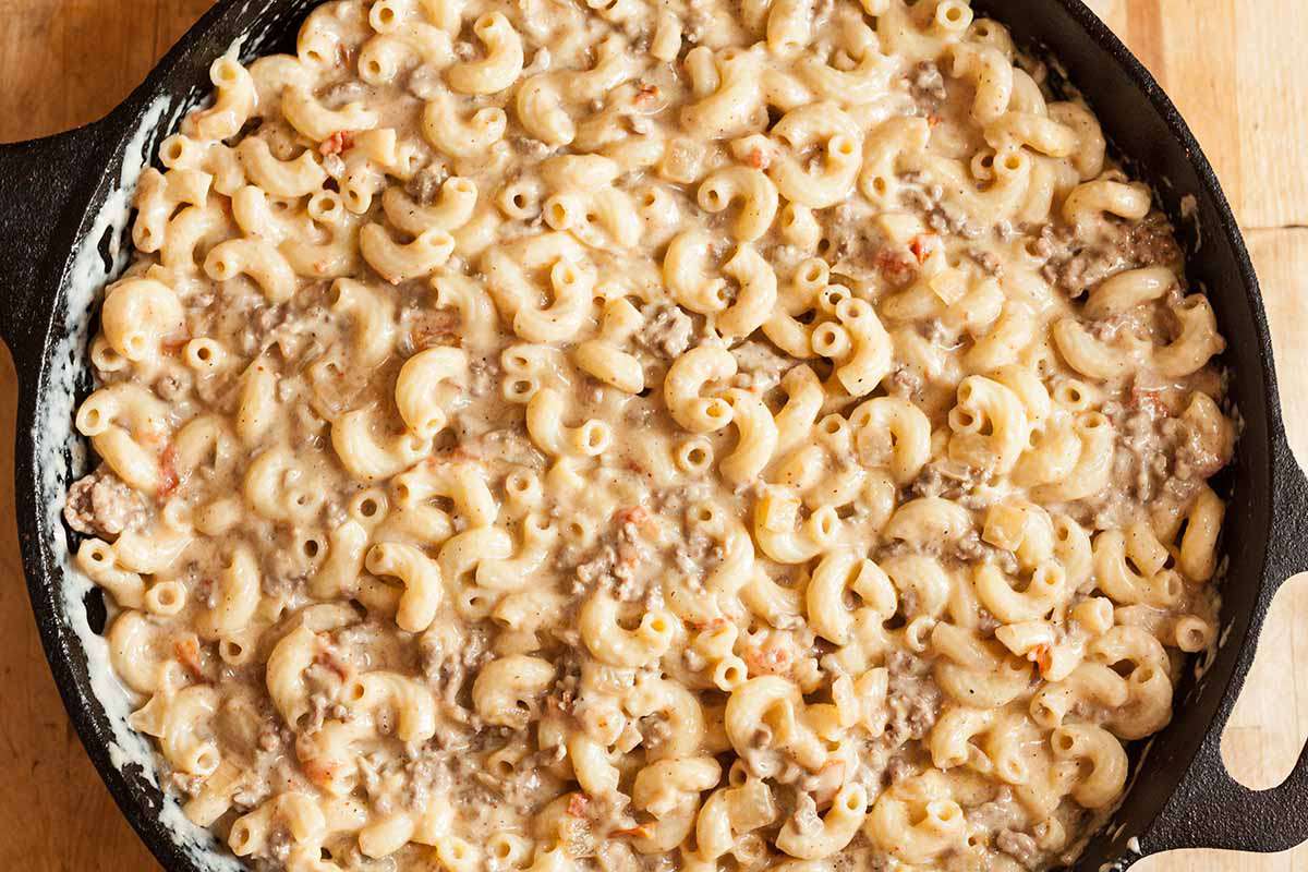 Beef Chili Mac and Cheese
