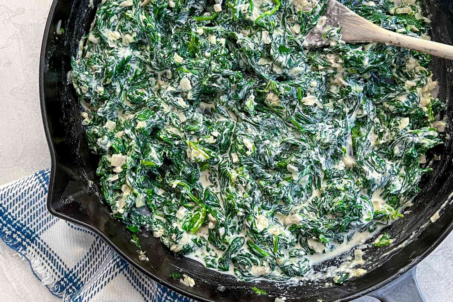 Vegan Creamed Spinach in a Skillet