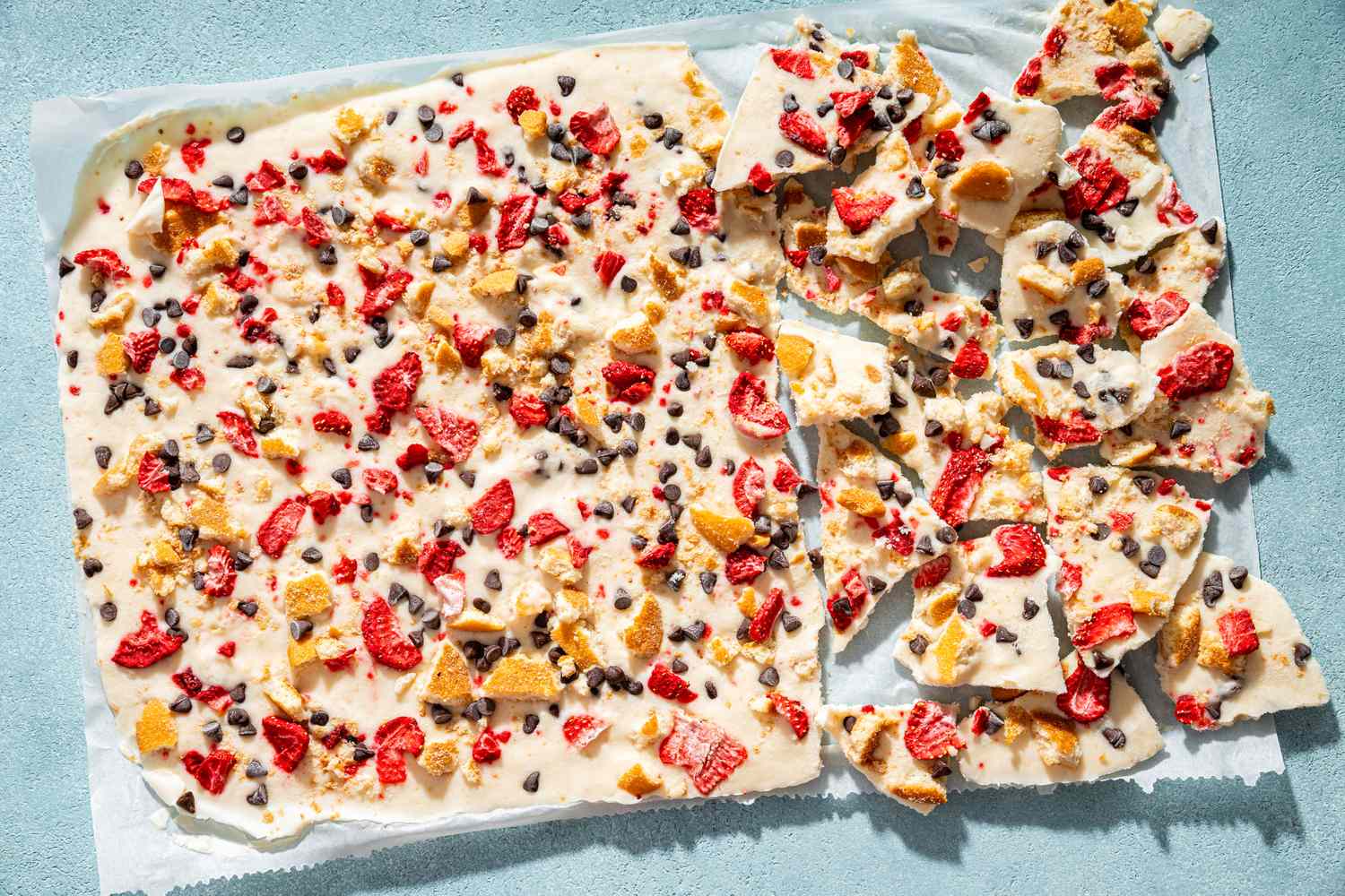 Fro-Yo Bark, large rectangle, half of it broken into pieces