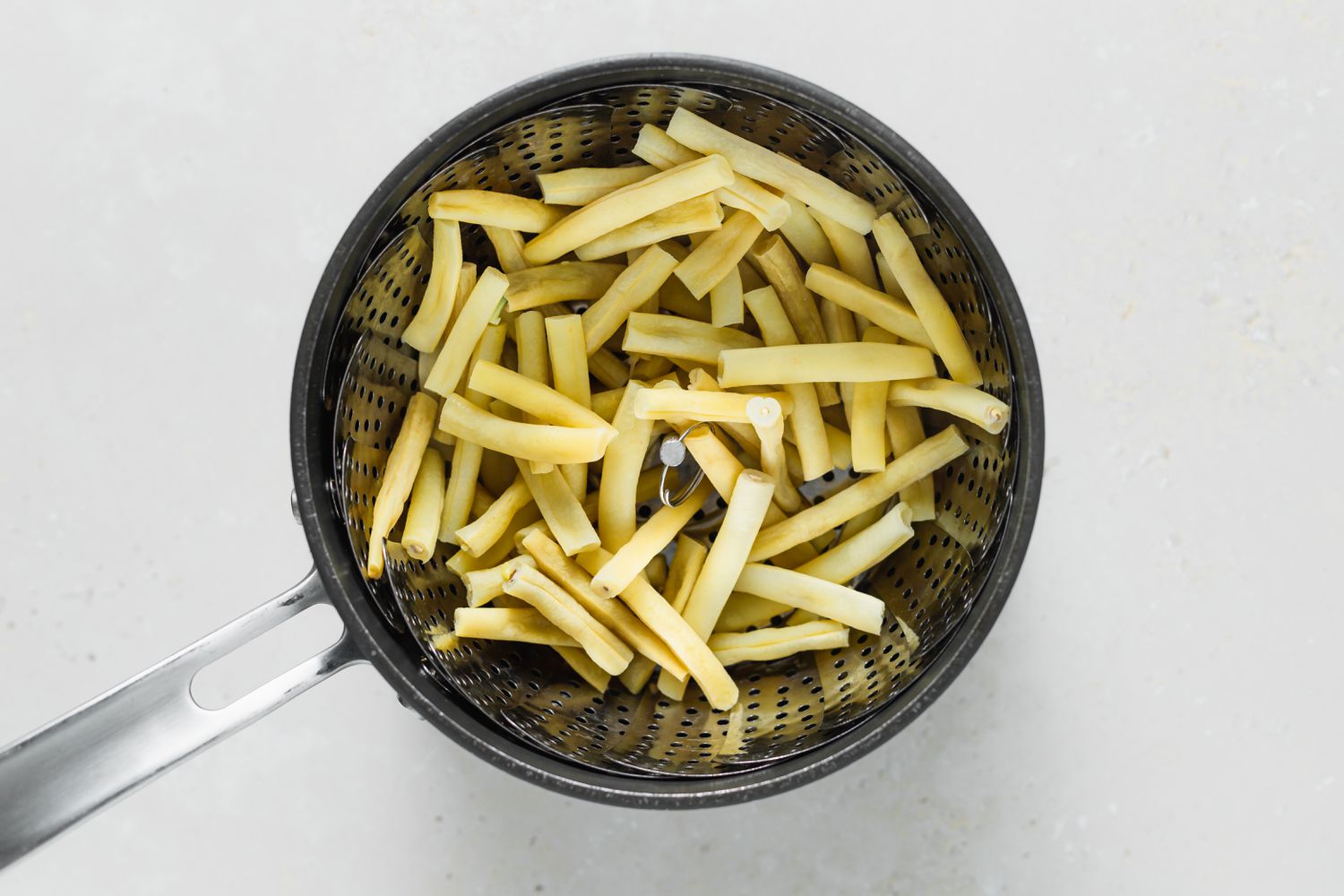 A pot of yellow beans.