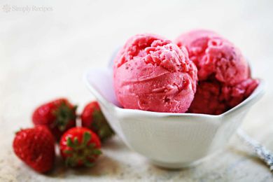 Strawberry Frozen Yogurt