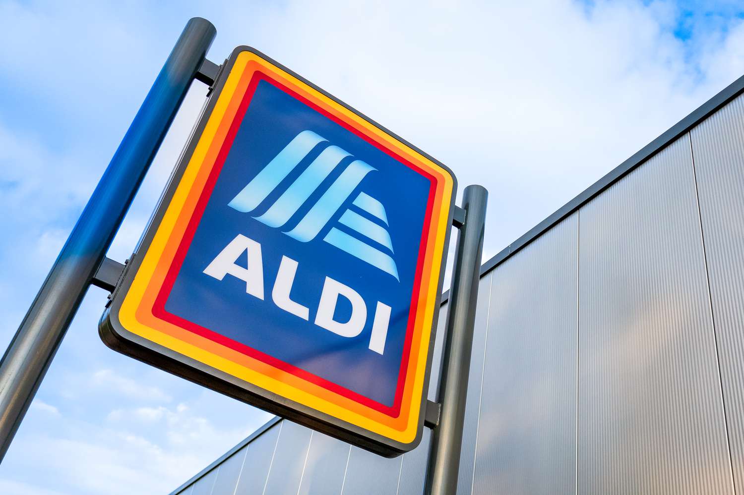 Aldi store sign