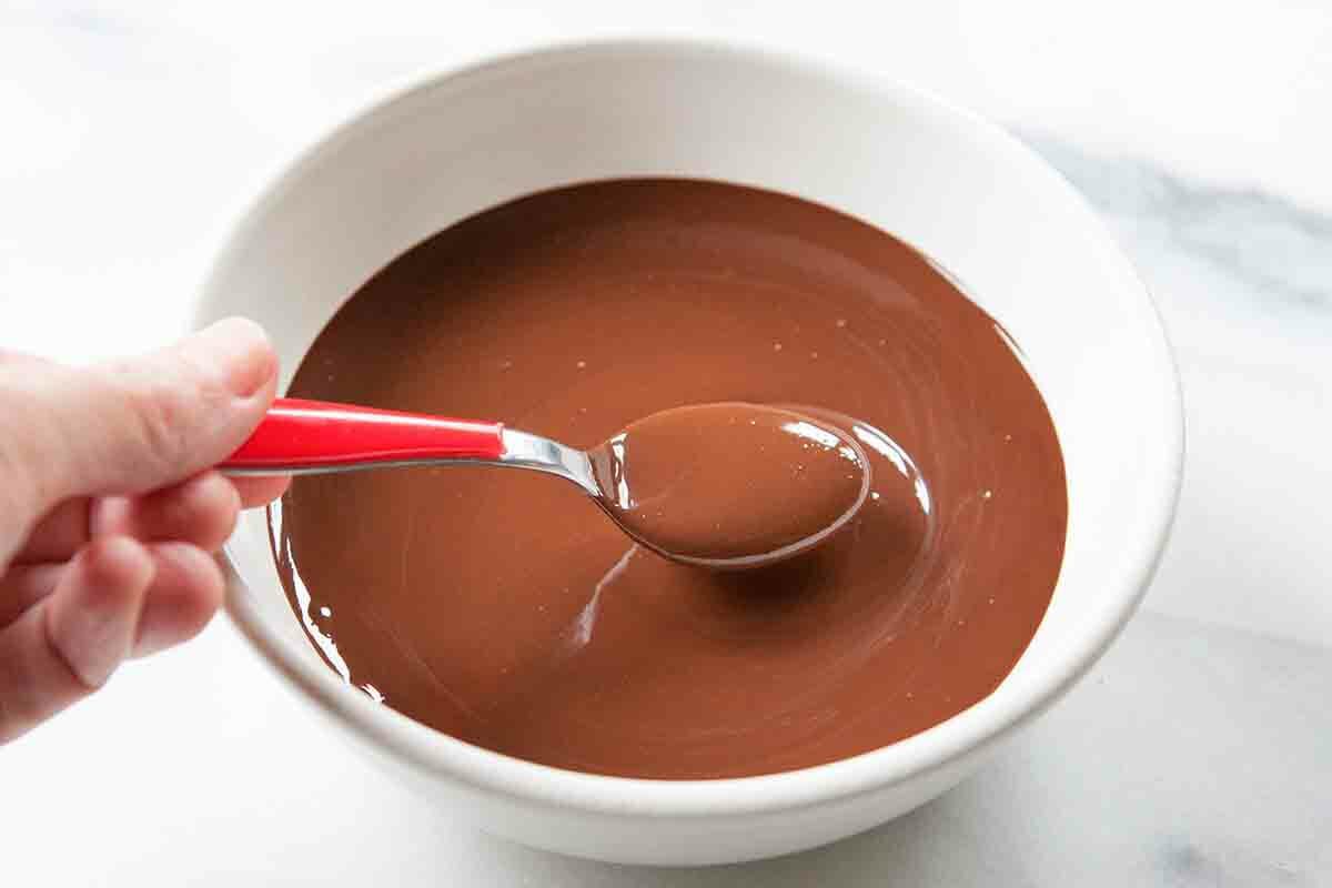 Vegan Chocolate Frosting - Melt the chocolate