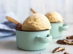 No-Churn Pumpkin Spiced Ice Cream