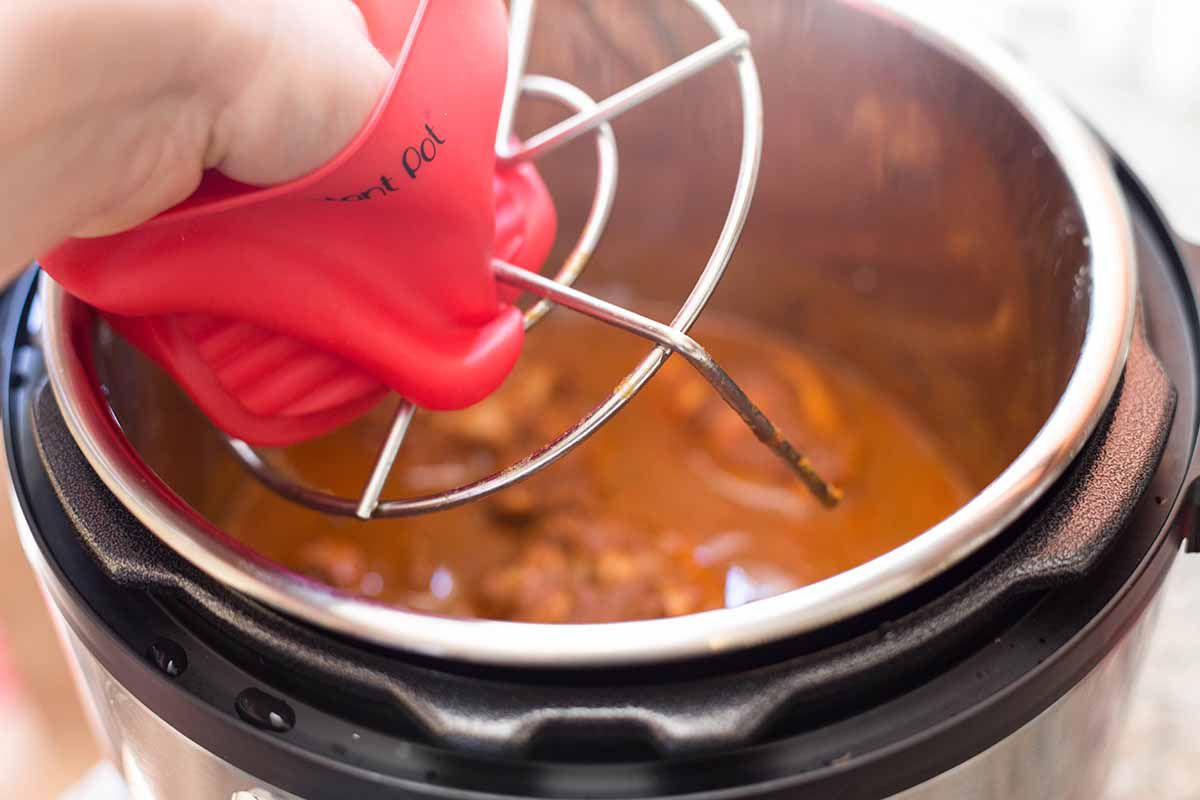 Pressure Cooker Chipotle Chicken and Rice Bowls