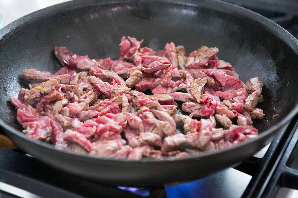 quick-beef-stir-fry-bell-peppers-method-5