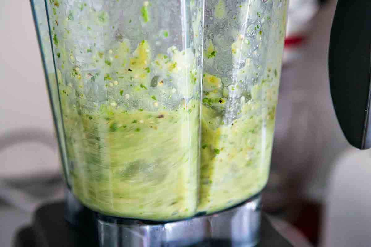 puree roasted tomatillos to make sauce for fideo