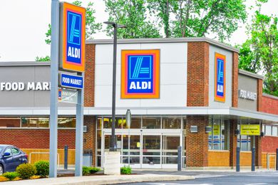 aldi store front