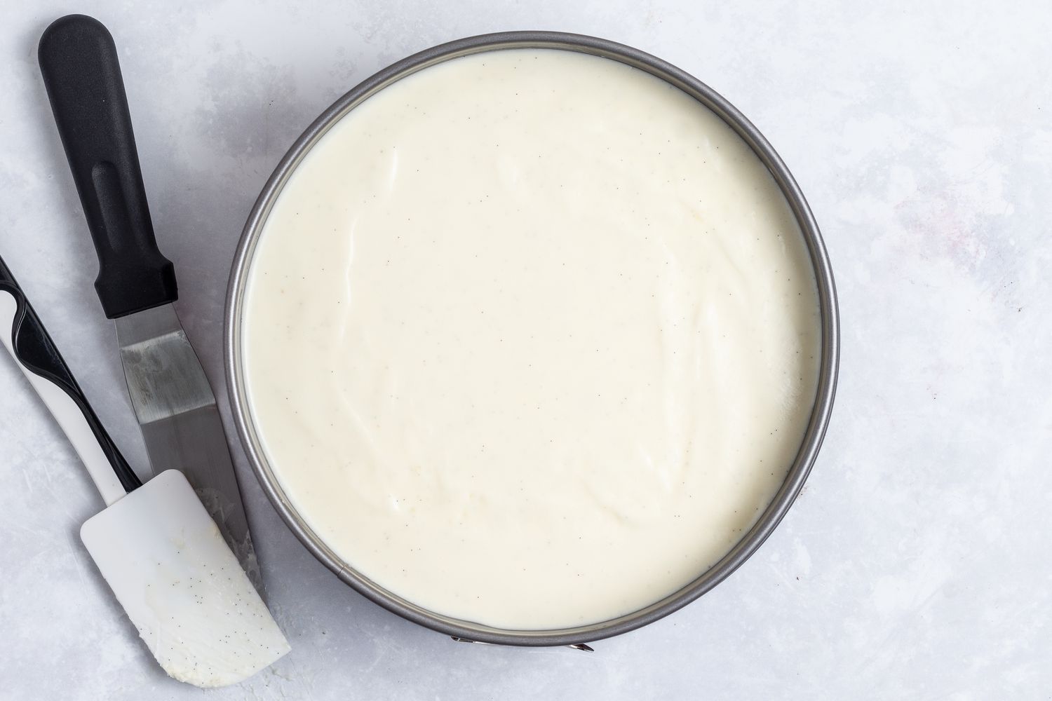 No bake cheesecake in a springform pan.