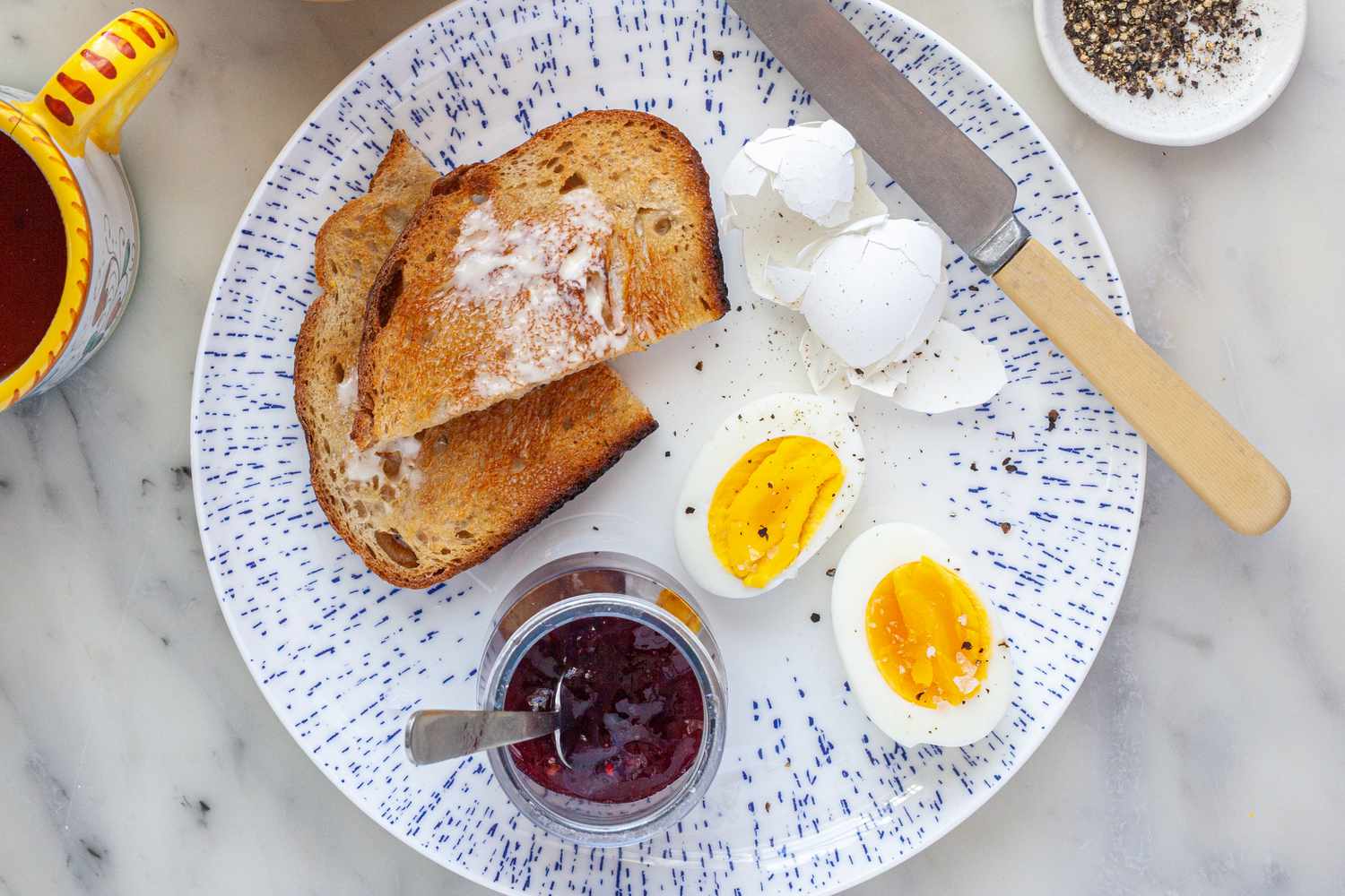 How to Make Hard Boiled Eggs