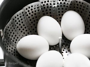 Easy-Peel Steamed Hard Boiled Eggs