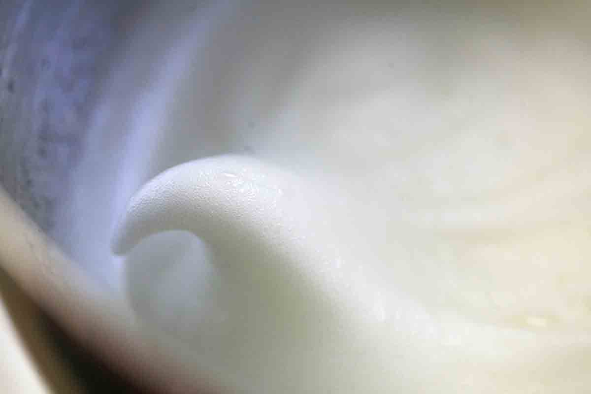 beat egg whites for souffle