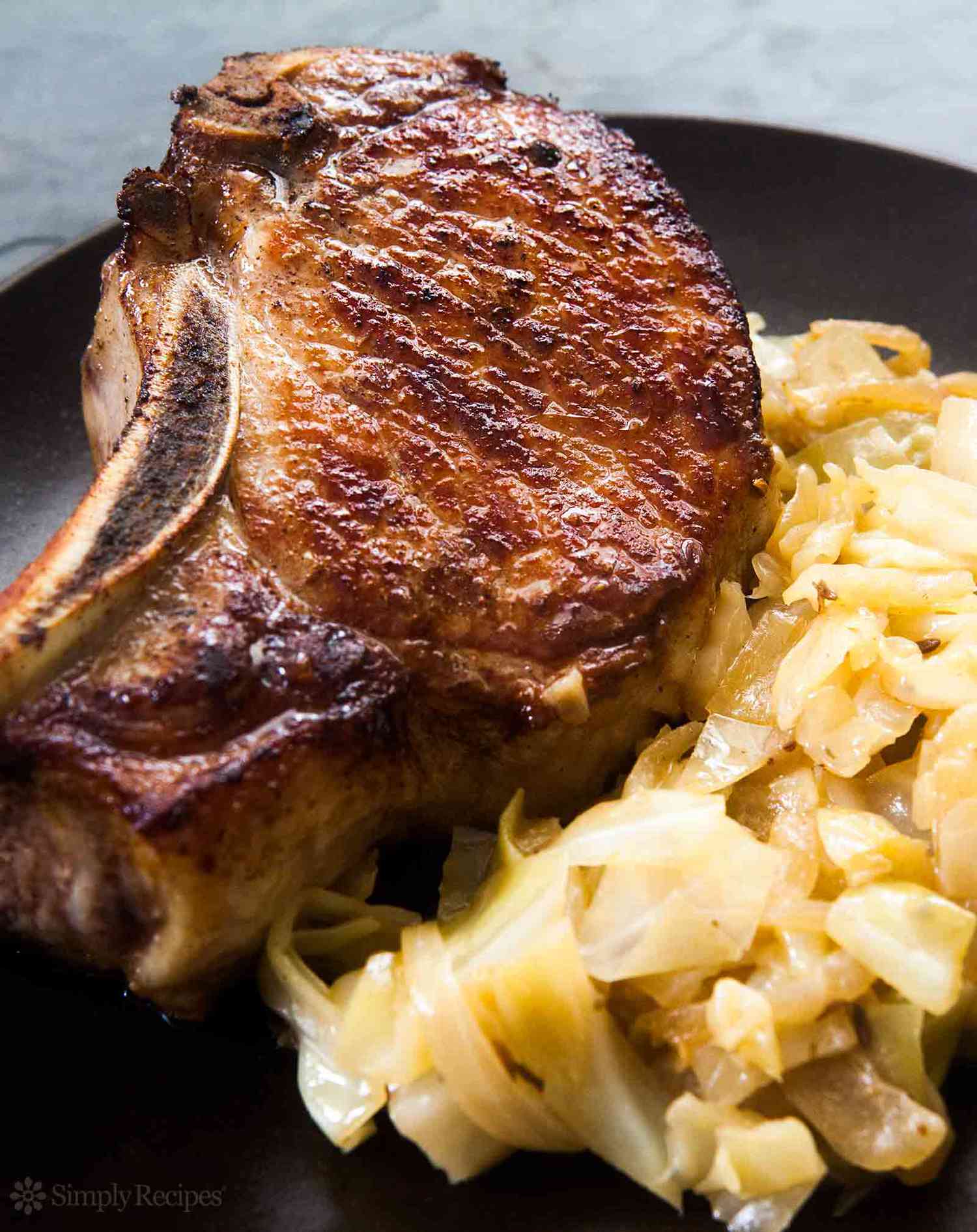 Pork Chops Braised Cabbage