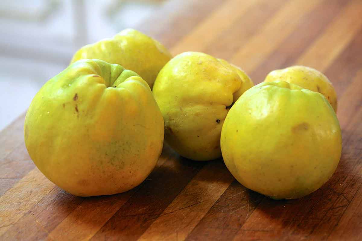 Make Membrillo with Quince 