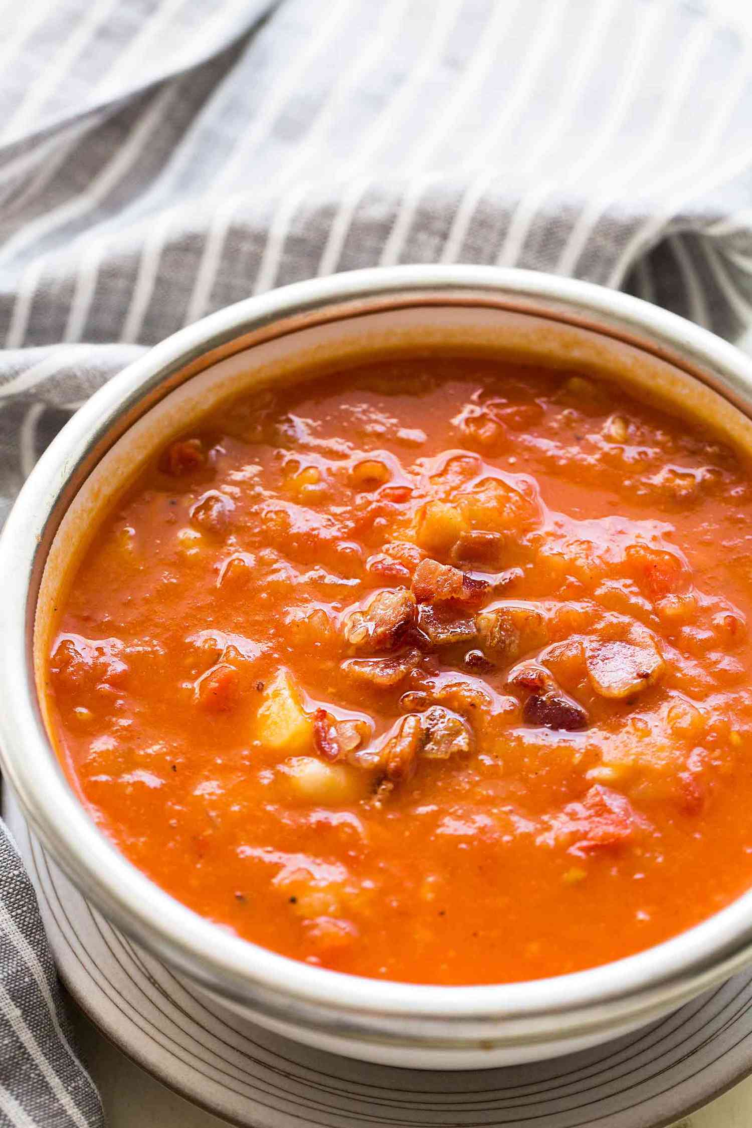 Tomato White Bean Bacon Soup