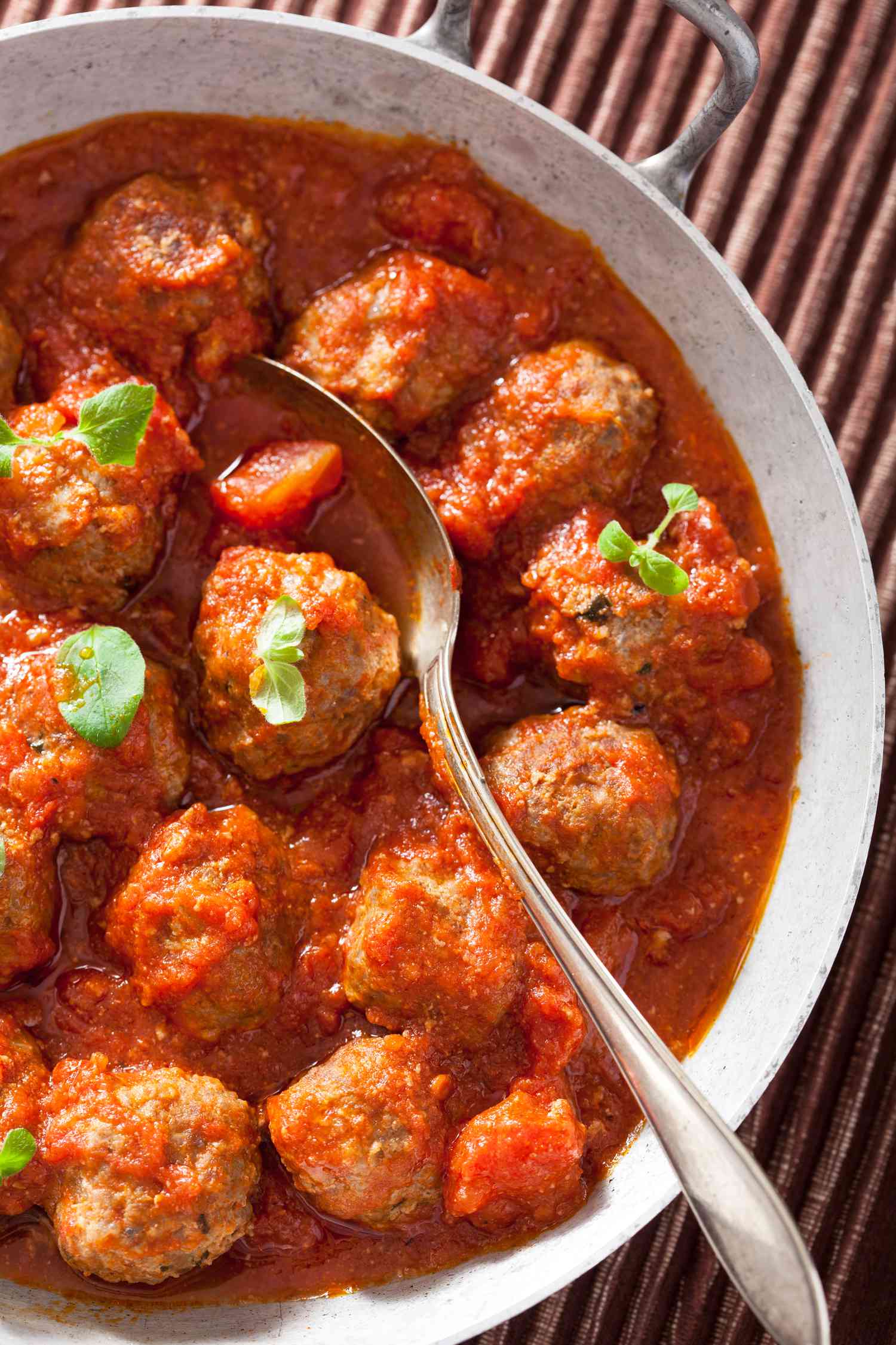 meatballs in marinara sauce