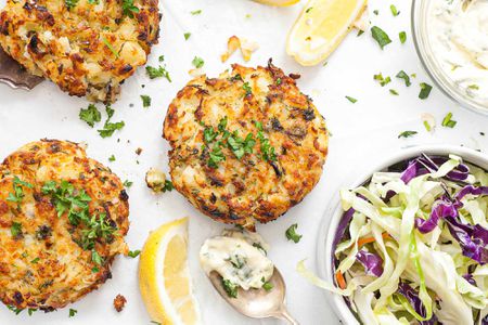 Fish Cakes with Herb Mayonnaise - fish cakes with herbs and lemon