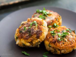 3 Shrimp Cakes on plate