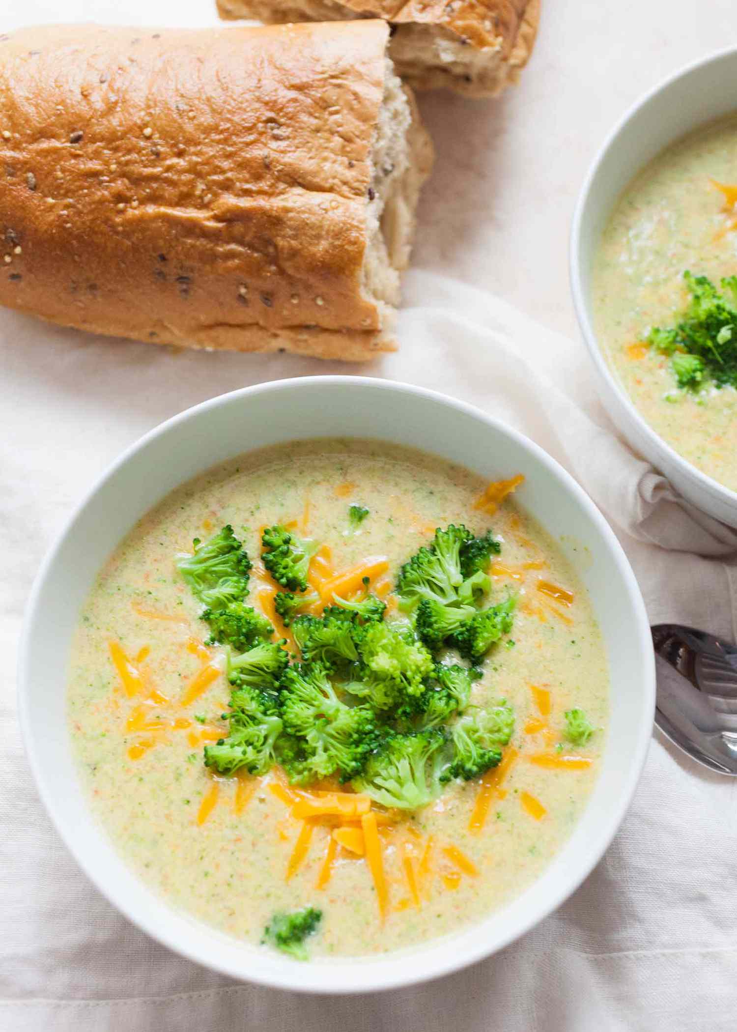 Vegetarian Broccoli and Cheddar Soup